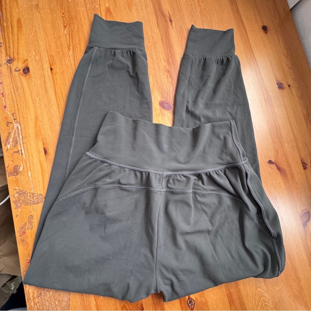 Athleta cruise jogger in powervita size small black